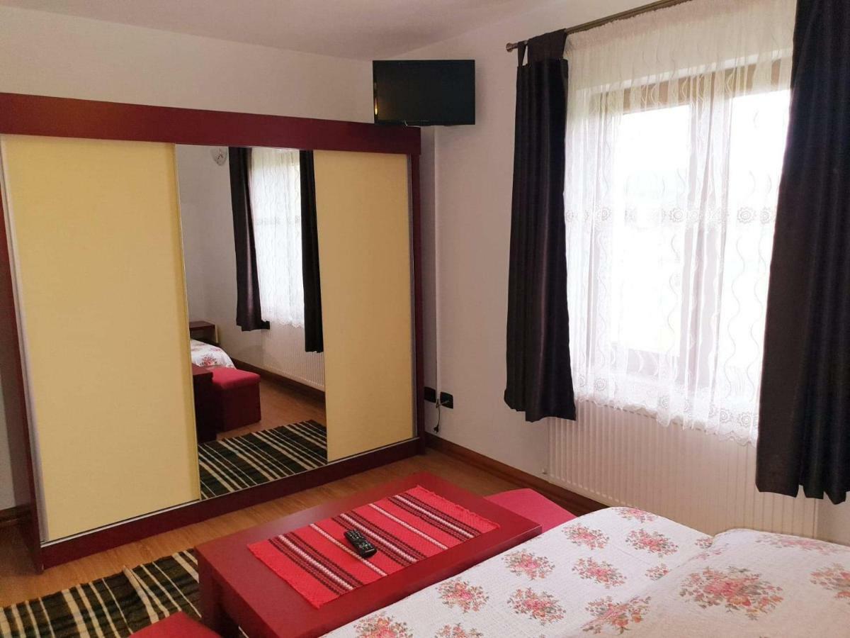 Villa Casa Paty Mînăstirea Humorului Habitación foto